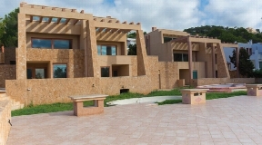 Four terraced houses in Ibiza with sea view to renovate
