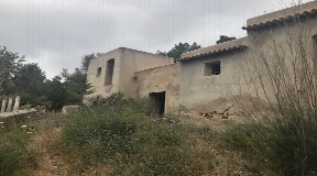 Finca for sale in San Rafael Ibiza for reform