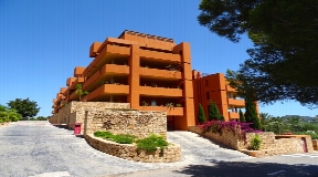 Beautiful penthouse with countryside views and private pool