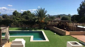 House with sea view and tourist license just a few minutes to Ibiza