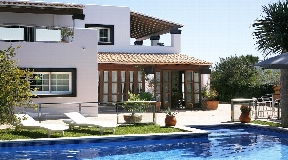 Villa for sale in San Jordi with touristic licence