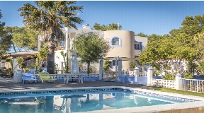 Rustic villa located in Porroig