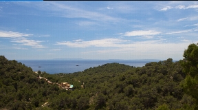 Elegant villa on the top of a hill with spectacular views over the nature reserve and the sea up to formentera