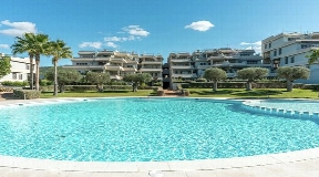 Tastefully furnished 2 bedroom apartment near the beach in Cala Tarida