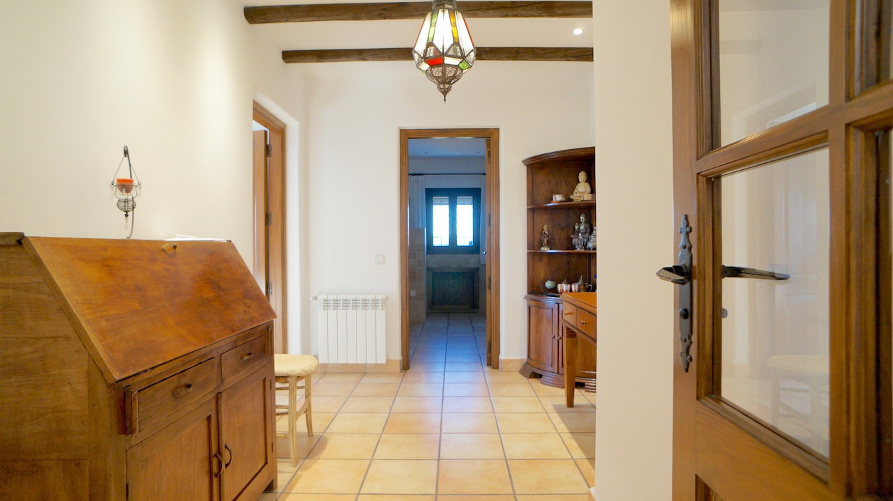Nicely furnished finca for sale in a quiet area of the village of Jesus
