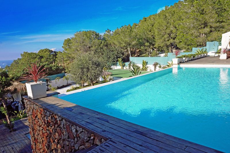 Modern 6 bedroom villa with nice views for sale in Cala Salada
