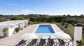 Very noble villa in the very desired area of Sa Caleta walking distance to the beach with a lot of charm