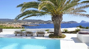 Unique villa with sea views and views of Es Vedra for sale
