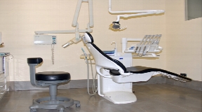 Clinic of 87,5m ² in the exclusive Marina Botafoch