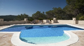 Beautiful house with great views in Santa Gertrudes