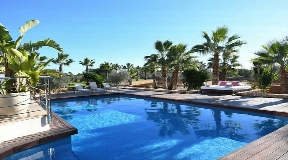 Aristocratic real estate in the country covered by a nice scenery in Santa Eulalia