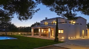 Newly and modern built villa is situated in a very quiet area in Port des Torrent
