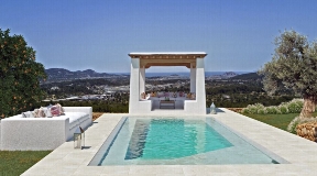 Fully rebuilt property with a Blakstad project in San Rafael