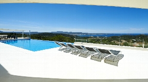 Nice villa for sale in Cala Salada with sunset and sea views
