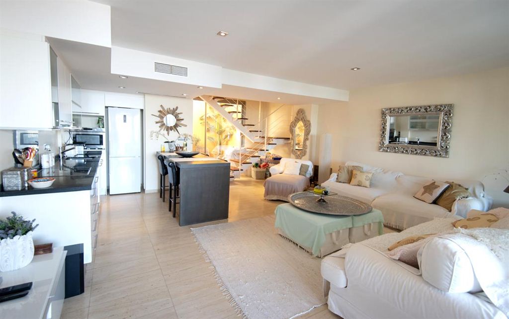 Nice duplex apartment amazing views on the west coast for sale