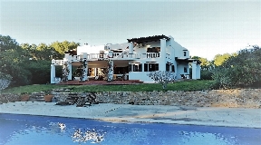 Superb Ibiza style villa for sale in the north of the island