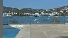 Superb ground floor apartment with sea views in Talamanca for sale