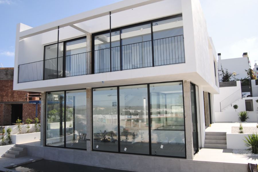 Newly built modern villa in Jesus for sale