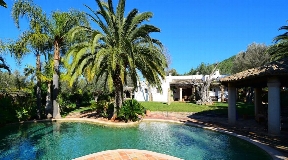 Rustic finca for sale in the idyllic area of Santa Gertrudis