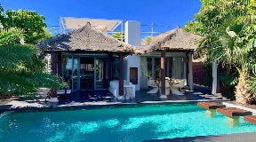 Wonderful city villa for sale in Balinese style near Ibiza town with sea views