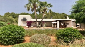 New refurbished finca for sale on Ibiza near to the beach