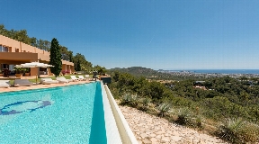 Wonderful villa on top of a mountain near KM3