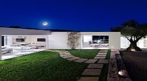 Amazing 450 m2 villa for sale with beautiful views