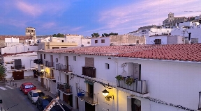 Fantastic 150m2 duplex apartment for sale on the first line of the port of Ibiza