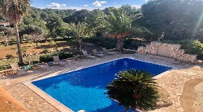 Wonderful villa in the countryside with swimming pool near to Ibiza for sale