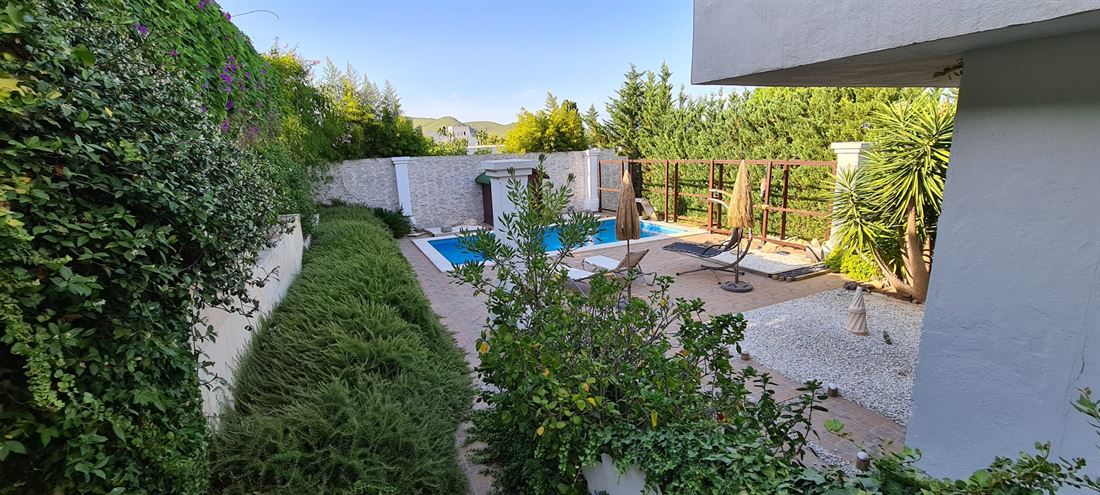 Frontline villa with a plot area of about 940 m2  in Santa Eulalia for sale