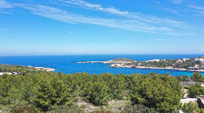 Nice plot with amazing sea views for sale