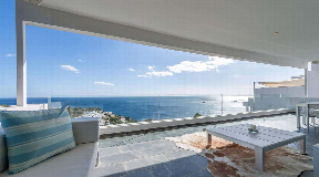 Nice modern designer villa in Roca Llisa for sale