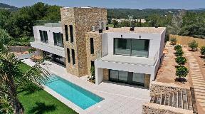 Newly built Villa in the prestigious gated community of Roca Llisa for sale