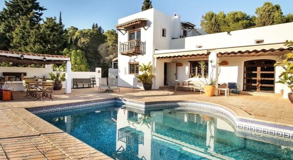 Wonderful property in the middle of the nature of Ibiza for sale