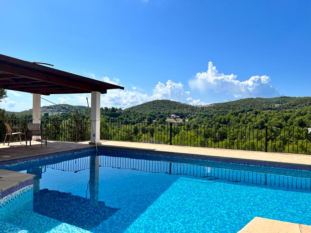 Wonderful property in the middle of the nature of Ibiza for sale