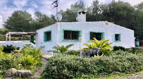 Amazing 2 Bedrooms cottage on a 85.000 sqm woodland by Benirras for sale
