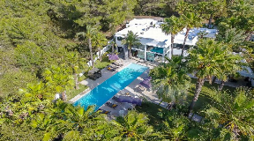Nice design Villa with License in Benimussa for sale