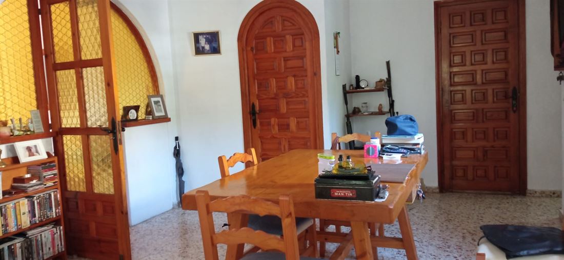 Detached traditional family house in Cala Llonga for sale