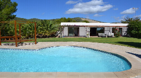 Two beautiful houses for sale with 7 bedrooms and large Garden