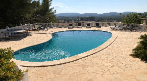 Renovation property for sale in a beautiful quiet location in front of San Miguel