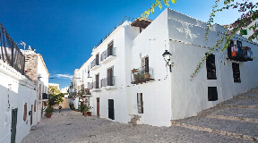 Townhouse for sale in Ibiza Dalt Villa