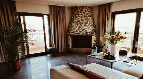 Nice 4 bedroom penthouse for sale in central location for sale