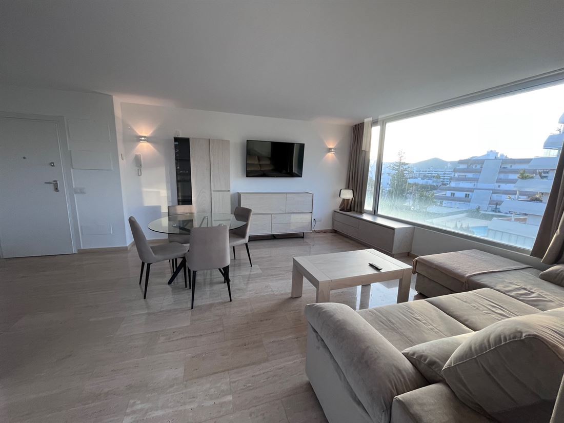 Superb apartment overlooking Talamanca beach for sale