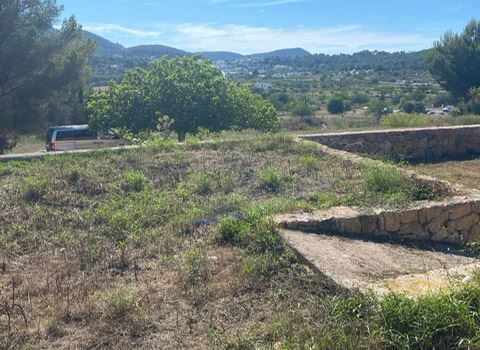 Amazing rustic plot of 30 000 m2 in San Josep with licence for sale