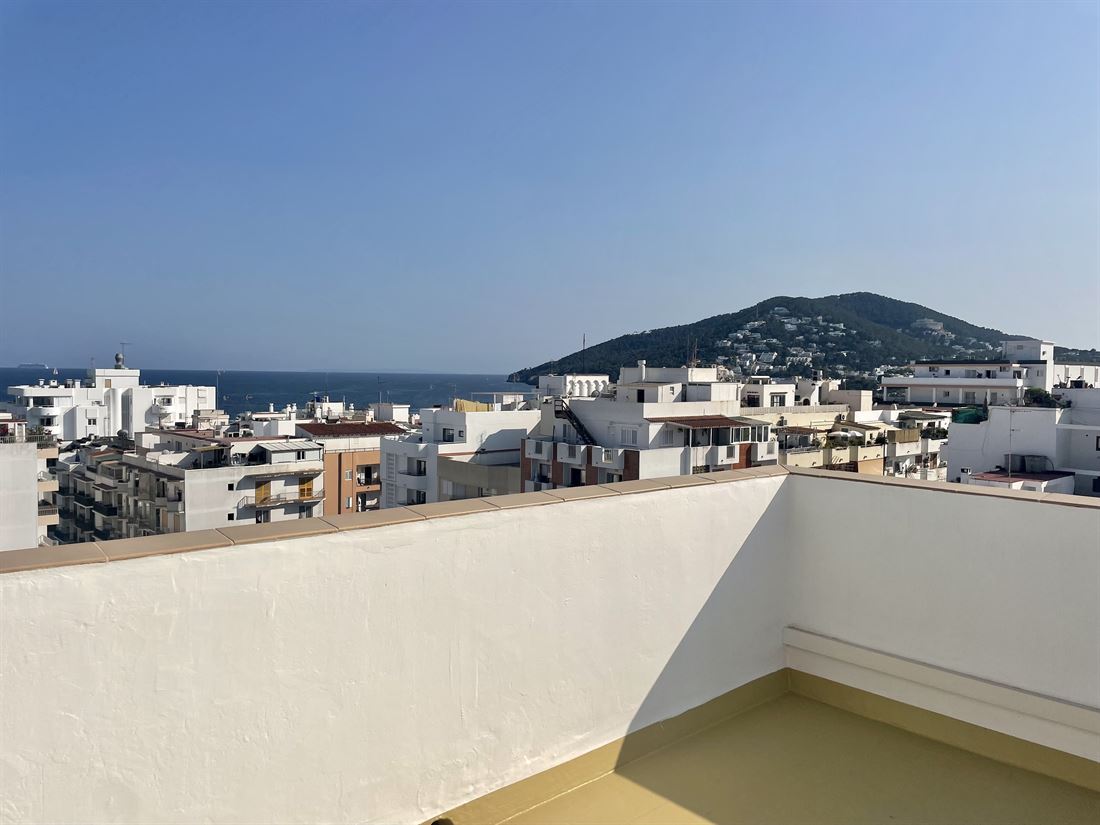 Nice spacious sea view penthouse in santa Eulalia for sale