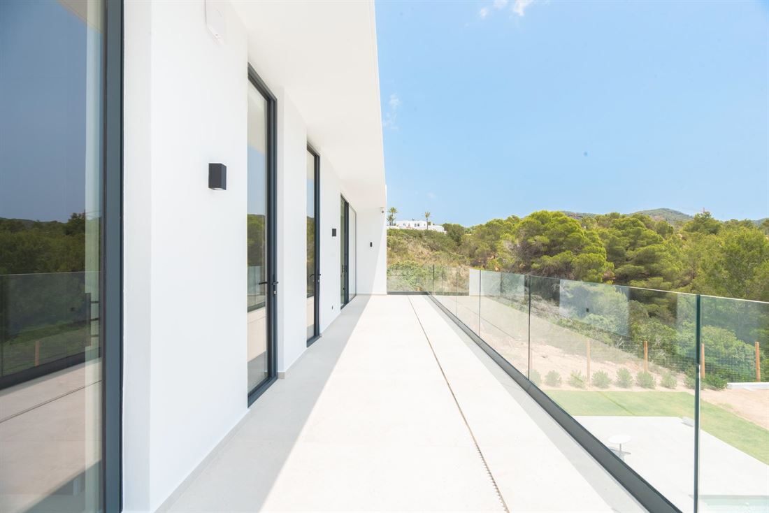 Superb high quality villa for sale in Cala Tarida