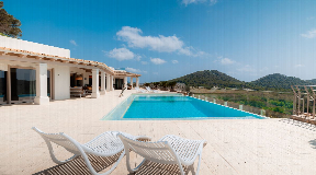 Superb villa in Ibiza with incomparable views for sale