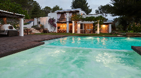 6 bedroom exclusive Ibizan Estate for long-term rental on Prime Location